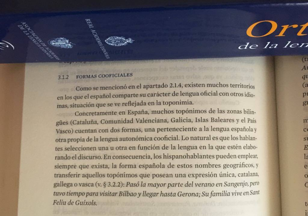 Topónimia RAE. «Ortografía de la lengua española».